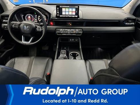 Used 2024 Honda Pilot Touring image 12