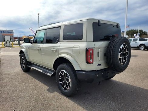 New 2025 Ford Bronco Outer Banks image 7