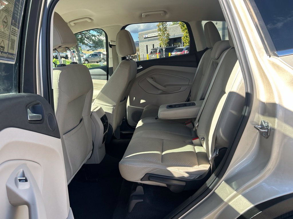 Used 2017 Ford Escape SE w/ Equipment Group 201A FWD image 20