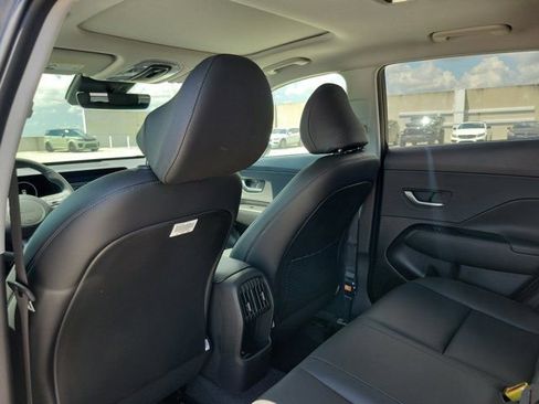 New 2026 Hyundai Kona Limited FWD image 7