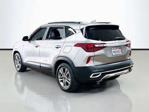 Certified 2022 Kia Seltos S image 5