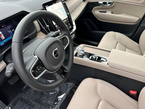 New 2026 Volvo XC90 B6 Plus w/ Protection Package Premier image 13