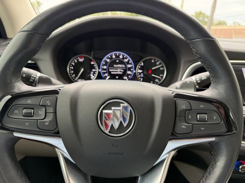 Used 2024 Buick Enclave Avenir w/ Avenir Technology Package image 32