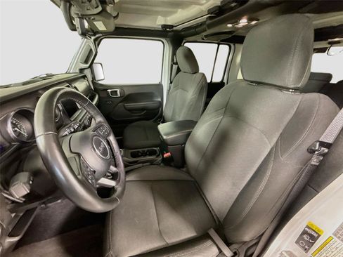 Used 2023 Jeep Wrangler Unlimited w/ Cold Weather Group AWD/4WD image 15