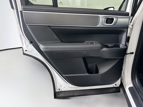 Used 2026 Hyundai Santa Fe SEL FWD image 27