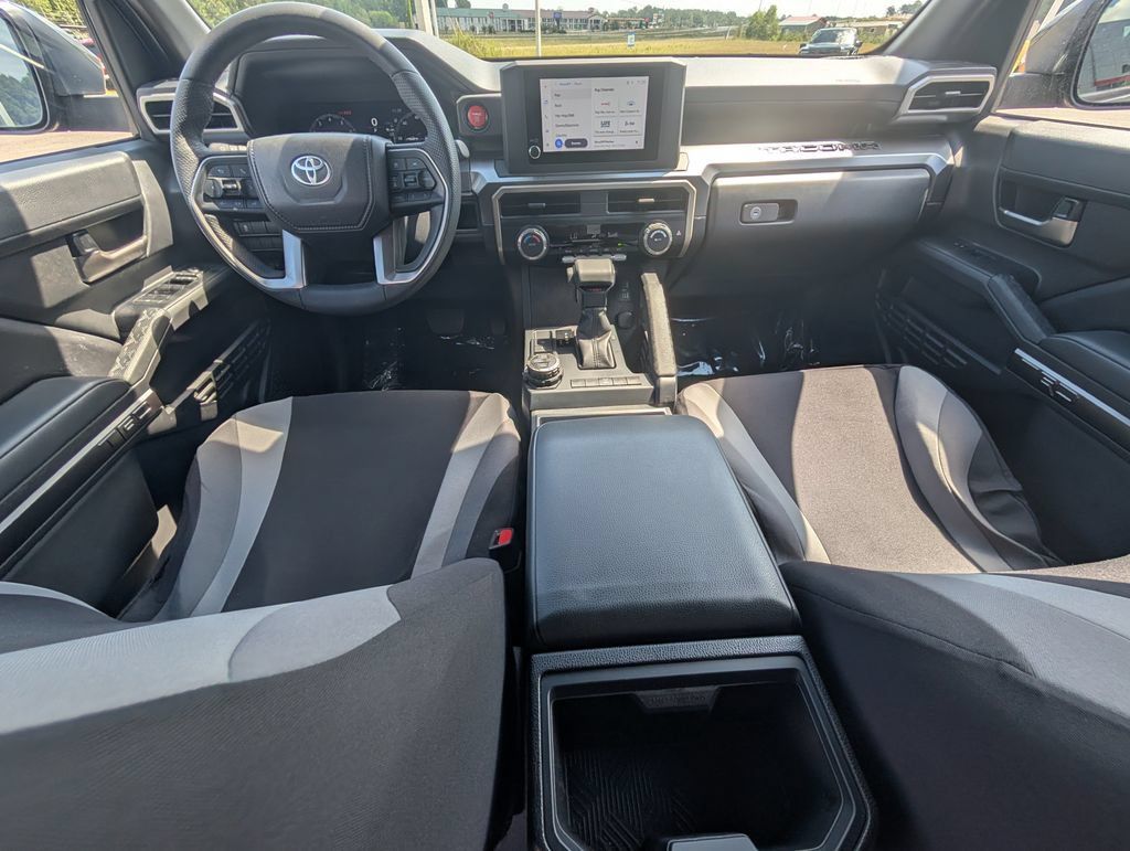 Used 2025 Toyota Tacoma TRD Off-Road AWD/4WD image 26