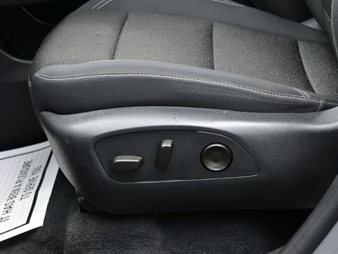 Used 2024 Chevrolet Traverse LT AWD/4WD image 14