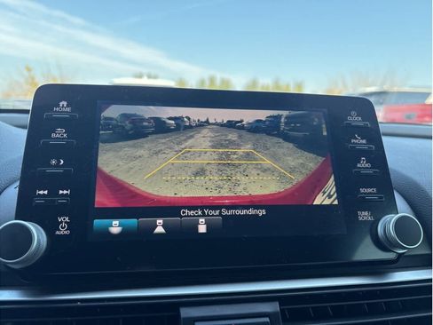 Used 2018 Honda Accord Sport image 17