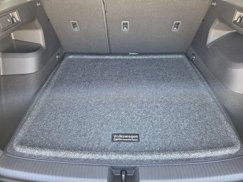 New 2026 Volkswagen Tiguan SE FWD image 27