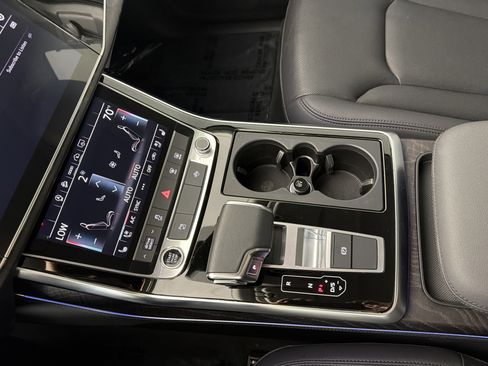 Used 2023 Audi Q7 3.0T Premium Plus image 20