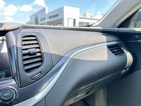Used 2014 Chevrolet Impala LT w/ Premium Seating Package FWD image 30