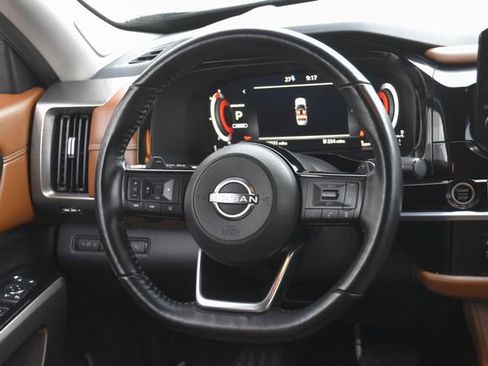 Used 2022 Nissan Pathfinder Platinum w/ Cargo Package AWD/4WD image 21
