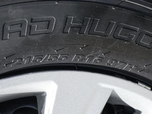 Used 2019 Ford Transit Connect XL image 37