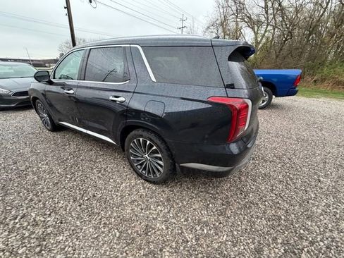 Used 2023 Hyundai Palisade Calligraphy w/ Winter Package image 15