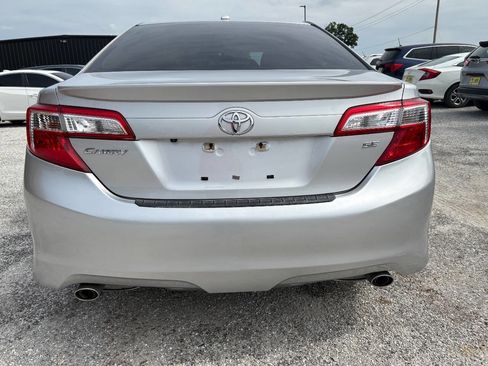 Used 2013 Toyota Camry SE w/ Convenience Pkg FWD image 18