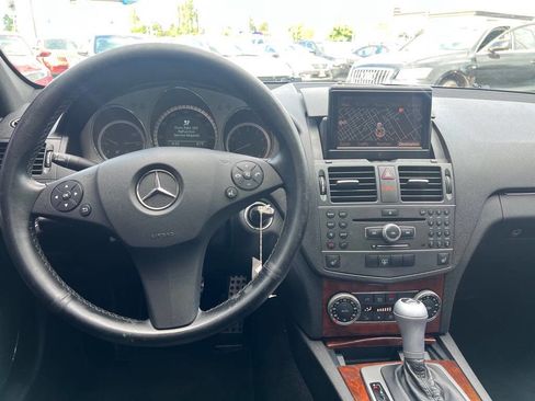 Used 2011 Mercedes-Benz C 300 4MATIC Sedan image 16