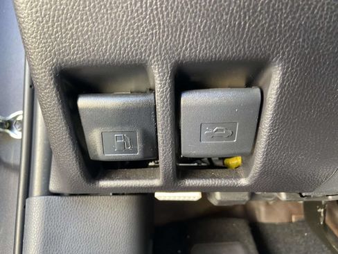 Used 2025 Toyota RAV4 XLE Premium w/ Weather Package FWD image 33