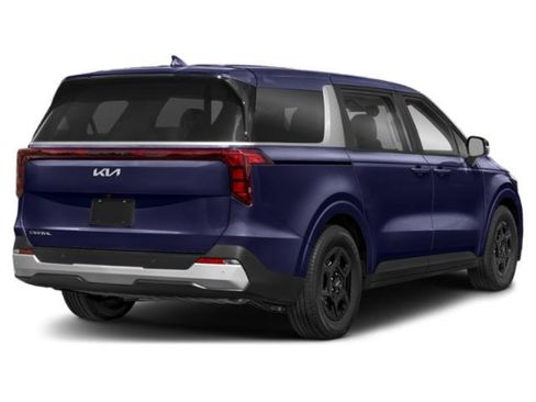 Used 2025 Kia Carnival FWD image 3