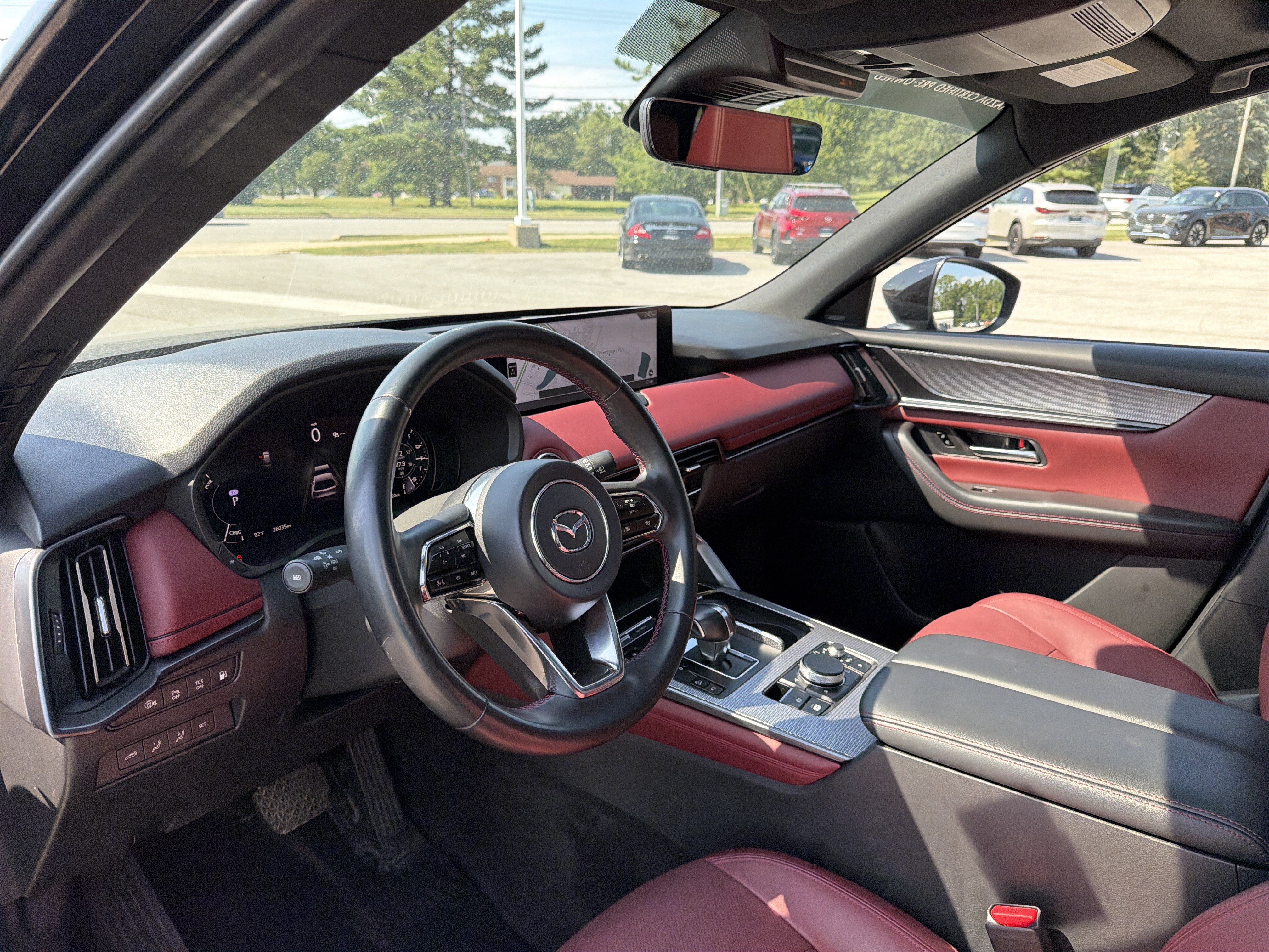 Certified 2025 MAZDA CX-70 Plug-In Hybrid w/ Premium Plus AWD/4WD image 17