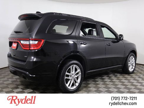 Used 2024 Dodge Durango GT image 3
