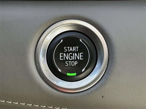 Used 2022 Cadillac Escalade Sport Platinum image 30