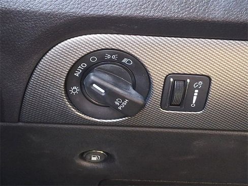 Used 2019 Dodge Durango GT image 28