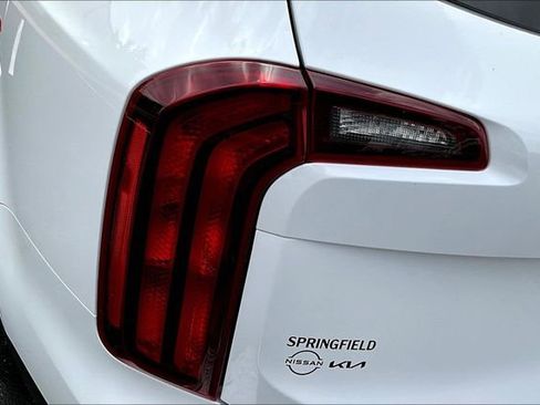 Used 2025 Kia Telluride S FWD image 23
