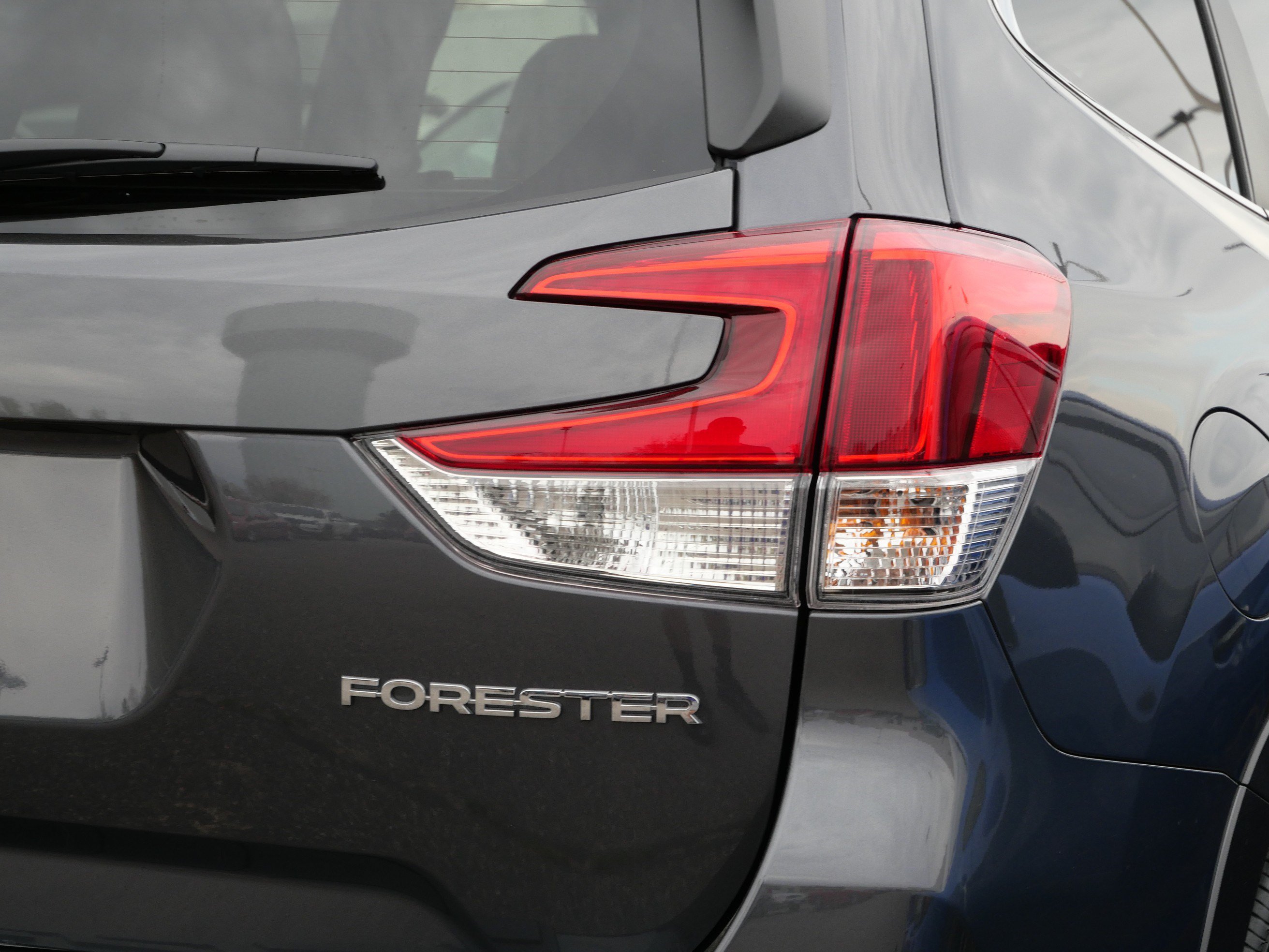 Used 2024 Subaru Forester Limited w/ Convenience Package AWD/4WD image 8