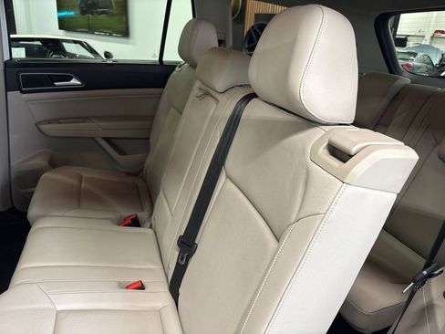Used 2019 Volkswagen Atlas SE image 43