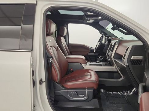 Used 2018 Ford F150 Platinum w/ Equipment Group 701A Luxury image 31