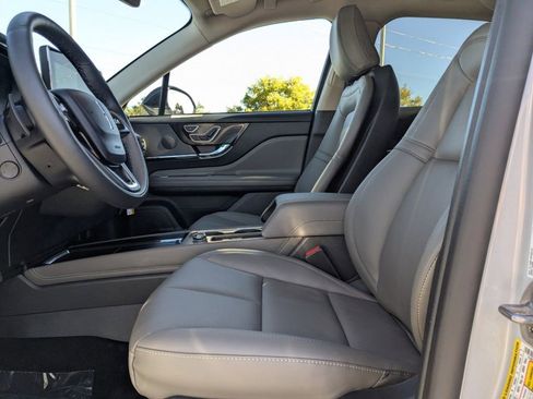 New 2026 Lincoln Corsair Reserve FWD image 21