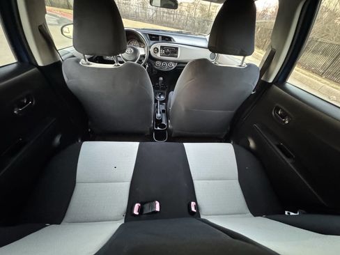 Used 2013 Toyota Yaris LE image 12