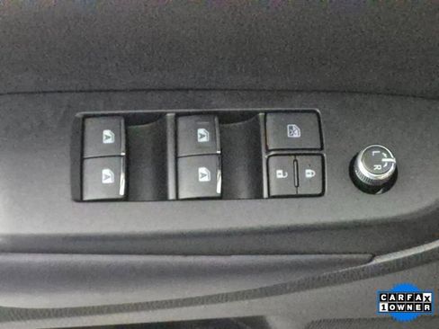 Used 2019 Toyota Highlander Limited image 14