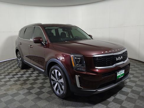 Used 2022 Kia Telluride S FWD image 11