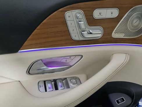 Used 2022 Mercedes-Benz GLE 350 4MATIC w/ Premium Package image 20