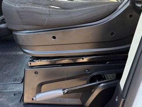 Used 2018 RAM ProMaster 2500 w/ Interior Convenience Group image 14