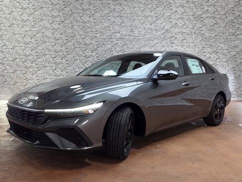 New 2026 Hyundai Elantra Sport image 4