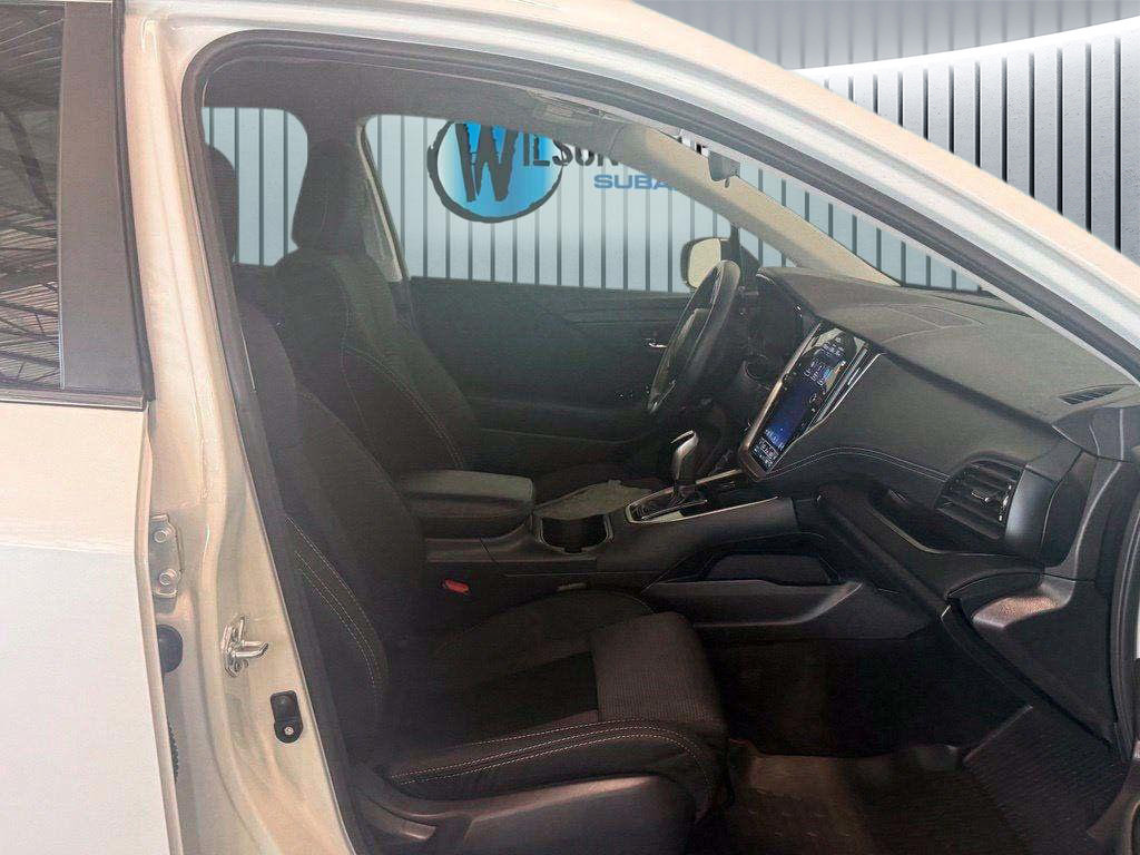 Certified 2025 Subaru Outback Premium AWD/4WD image 6