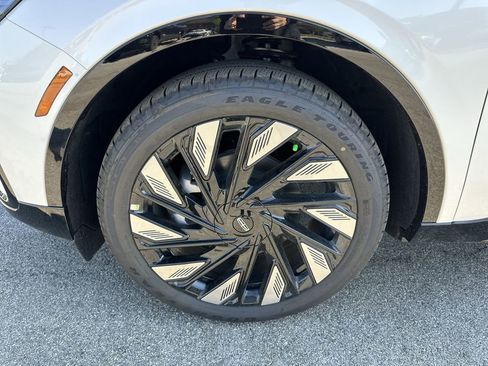 New 2026 Lincoln Nautilus Reserve w/ Jet Appearance Package AWD/4WD image 10