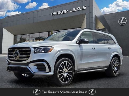 Used 2025 Mercedes-Benz GLS 450 4MATIC image 1