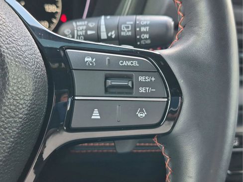Certified 2025 Honda Pilot TrailSport image 10