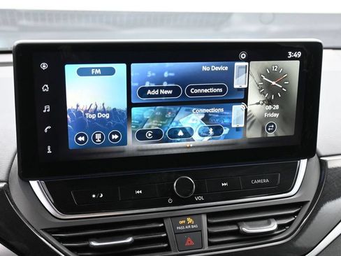 Used 2025 Nissan Altima 2.5 SR w/ SR Premium Package FWD image 16