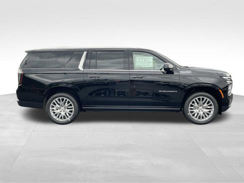 New 2025 Chevrolet Suburban High Country image 2