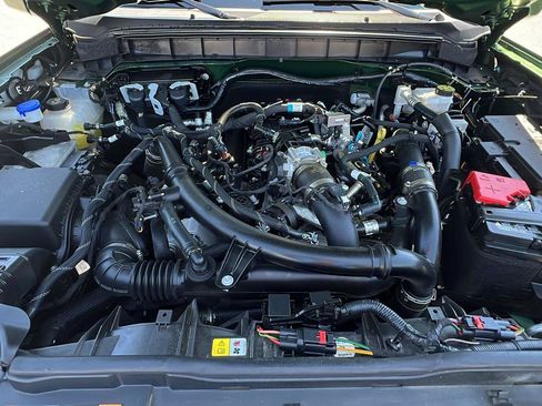 Used 2025 Ford Bronco Outer Banks AWD/4WD image 10