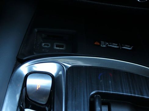 Used 2024 Buick Enclave Premium image 46