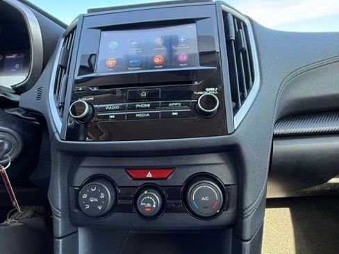 Used 2019 Subaru Crosstrek 2.0i Premium w/ Eyesight System image 15