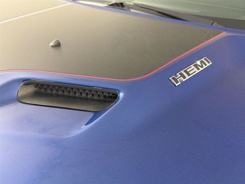 Used 2010 Dodge Challenger R/T RWD image 40