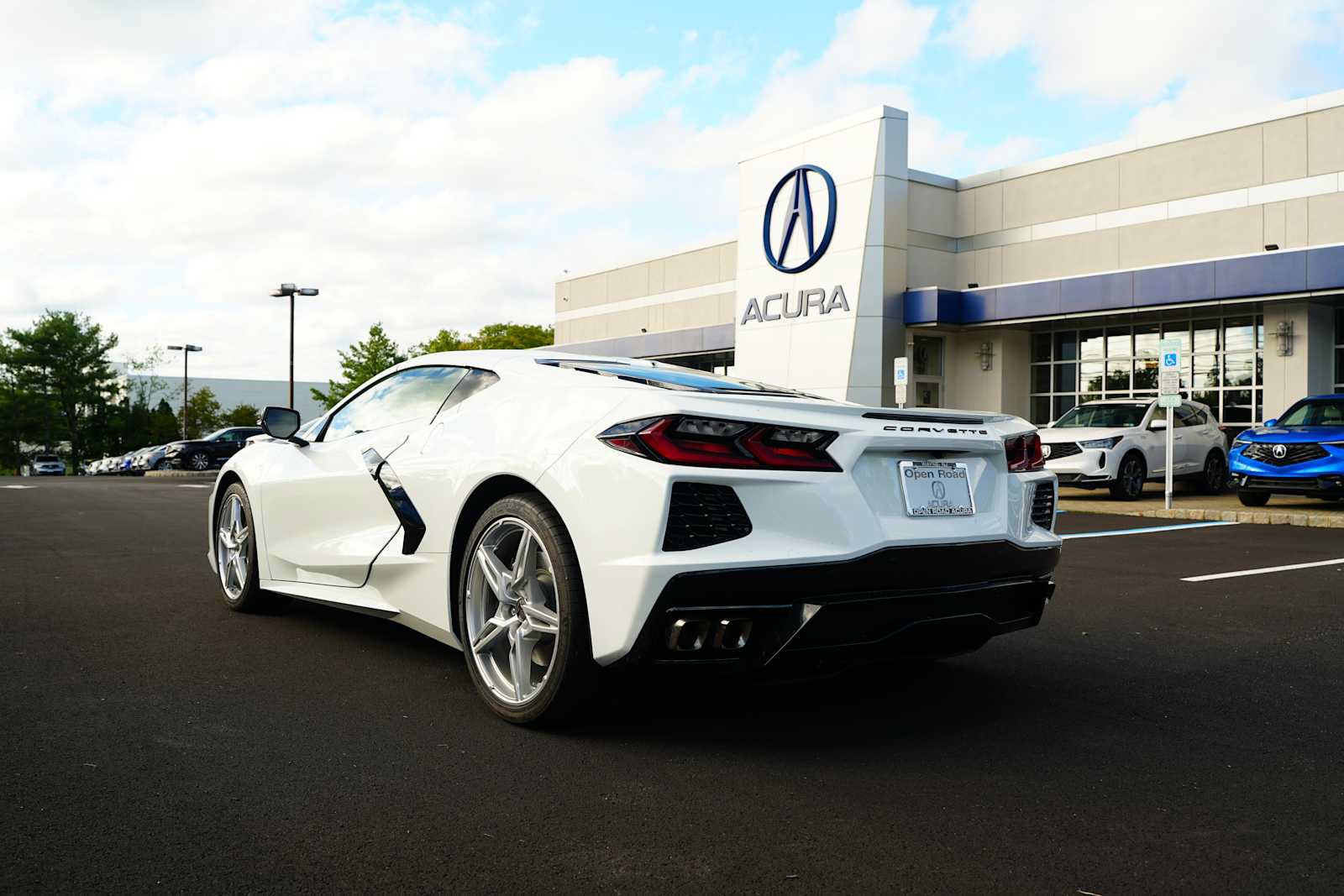 Used 2024 Chevrolet Corvette Stingray Coupe w/ 1LT RWD image 5