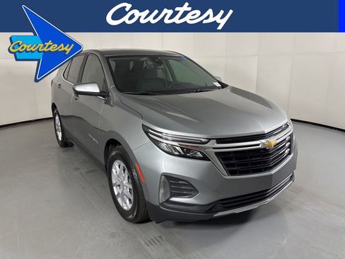 Used 2023 Chevrolet Equinox LT image 1