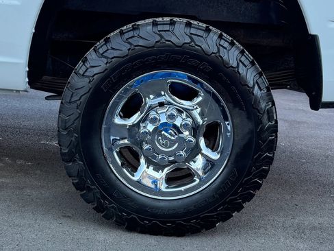 Used 2013 RAM 2500 Tradesman w/ Chrome Appearance Group image 11